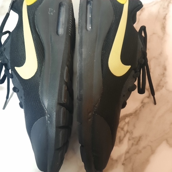 Nike Air Max Oketo Shoes Black Yellow Running Sneakers Ar7419-004 Size 6Y - Picture 12 of 16